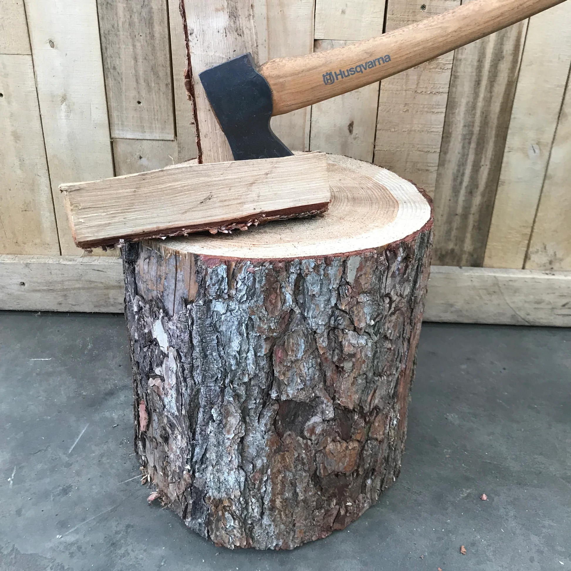 Hardwood chopping block